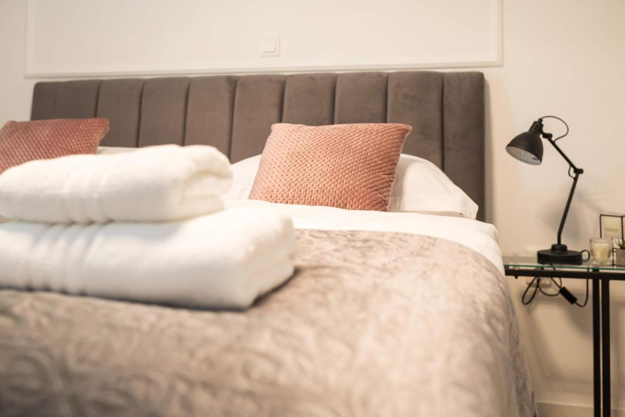 Luxury Rooms With Balcony 자다르 외부 사진