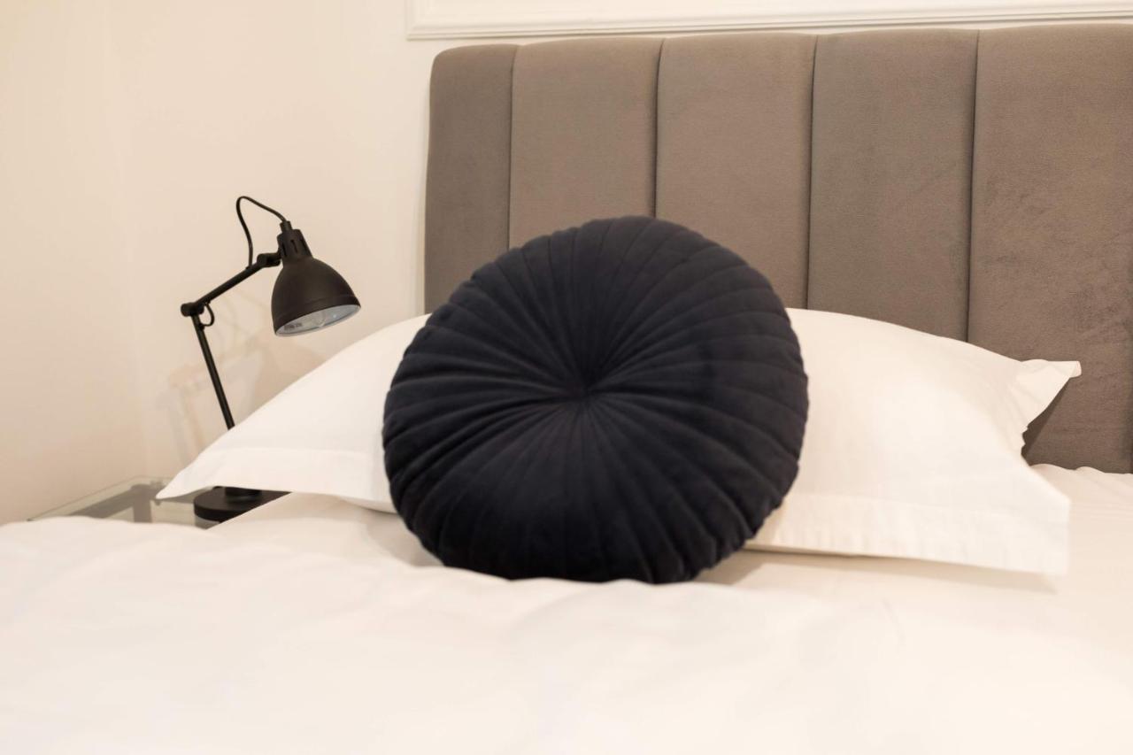 Luxury Rooms With Balcony 자다르 외부 사진