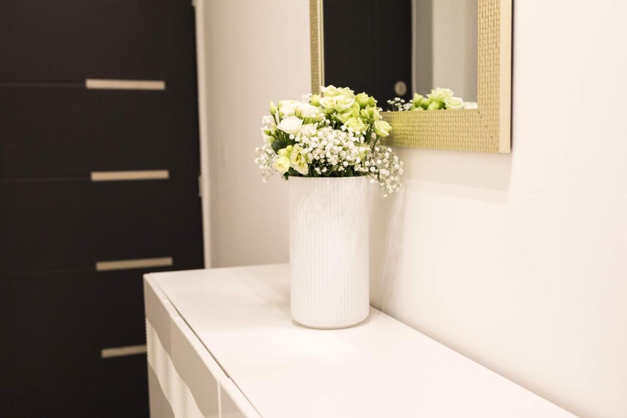 Luxury Rooms With Balcony 자다르 외부 사진