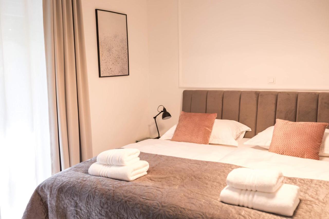 Luxury Rooms With Balcony 자다르 외부 사진